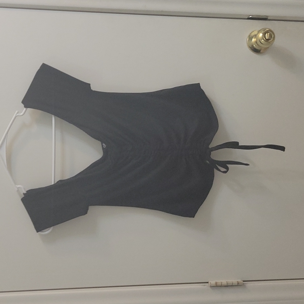 Guess cropped top